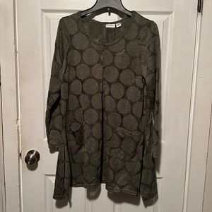 Sage Green Tunic w/ Circles - Knit w/ Pockets -  Avenue - Size 14